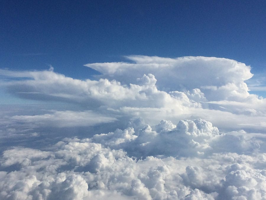 Thunderstorm cloud